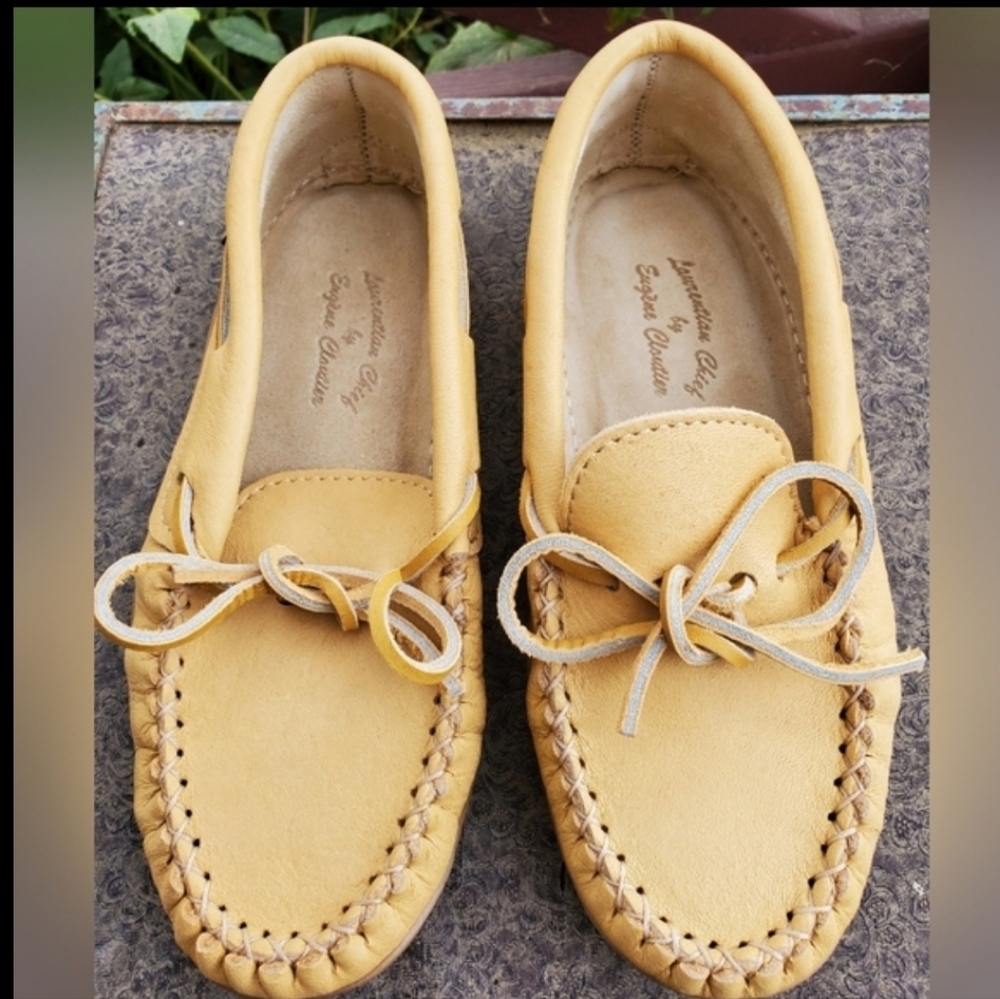 Laurentian Chief Leather Moccasins🪶💕🧡🇨🇦